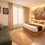 Apartahotel Dozzze Julieta 3*