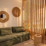 Dozzze Julieta Apartahotel