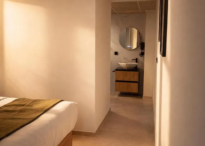 Dozzze Julieta Aparthotel